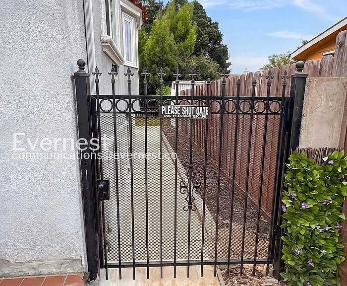 5015 Melrose Ave #C — Photo 2
