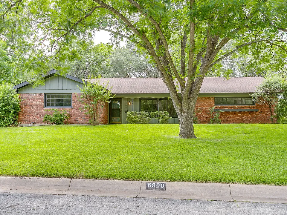 6900 Culver Ave