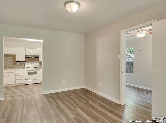 5th image of 223 Bank St