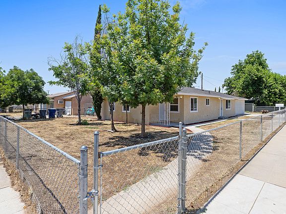 4th image of 3893 E Woodward Avenue