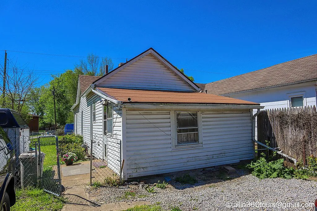 1605 Church St photo 1