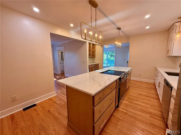 11 Sanger Ave — Photo 21