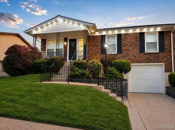 4260 Martyridge Dr, Saint Louis, MO 63129