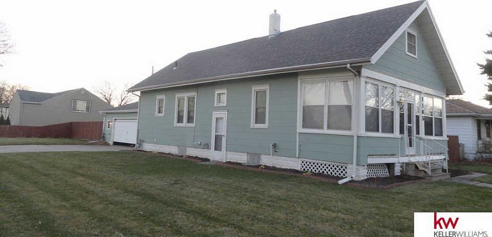 1st image of 1165 E 10th St