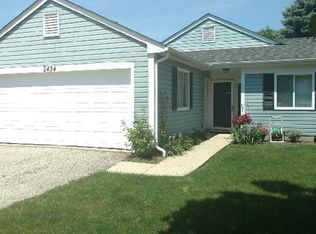 2434 Sunlight Ct, Aurora, IL 60502