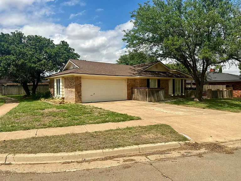 5812 Cornell St — Photo 3