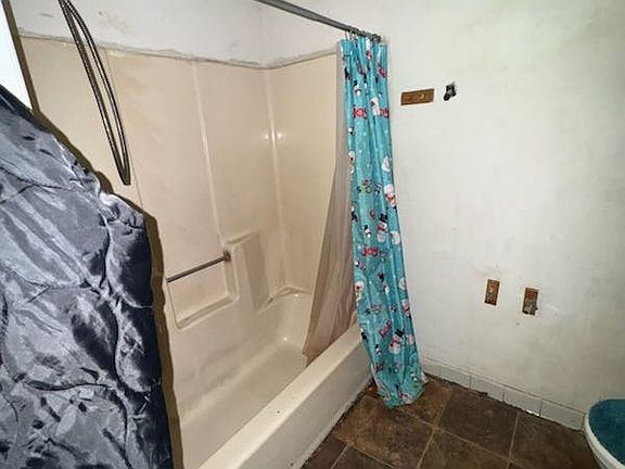 5th image of 4558 Golf Vista Cir