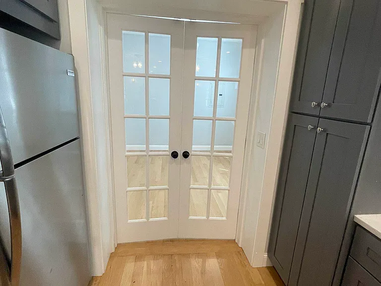 28-19 Ditmars Blvd #1 — Photo 7