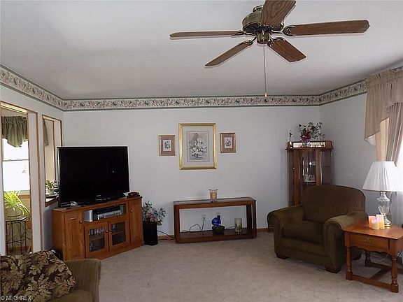 4th image of 2703 W 37th St