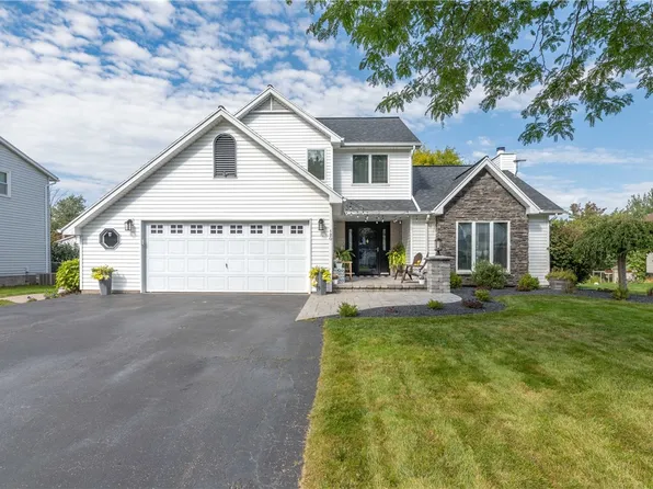 120 Snowy Owl Rdg, Rochester, NY 14612