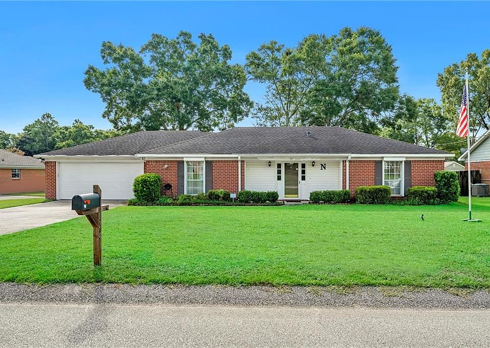 1st image of 1241 Cypress Ct