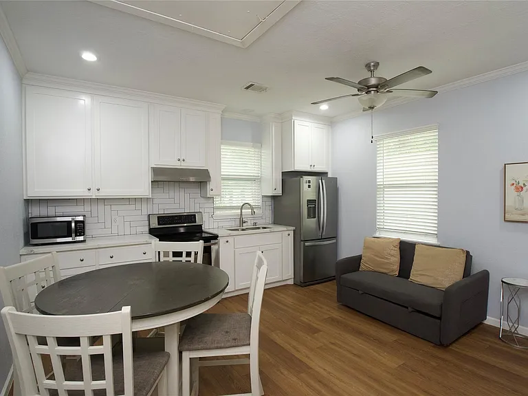 3710 Yellowstone Blvd — Photo 5