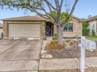 1319 Belmont Dr, San Marcos, TX 78666