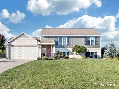 16343 Trent Ridge Dr, Cedar Springs, MI, 49319