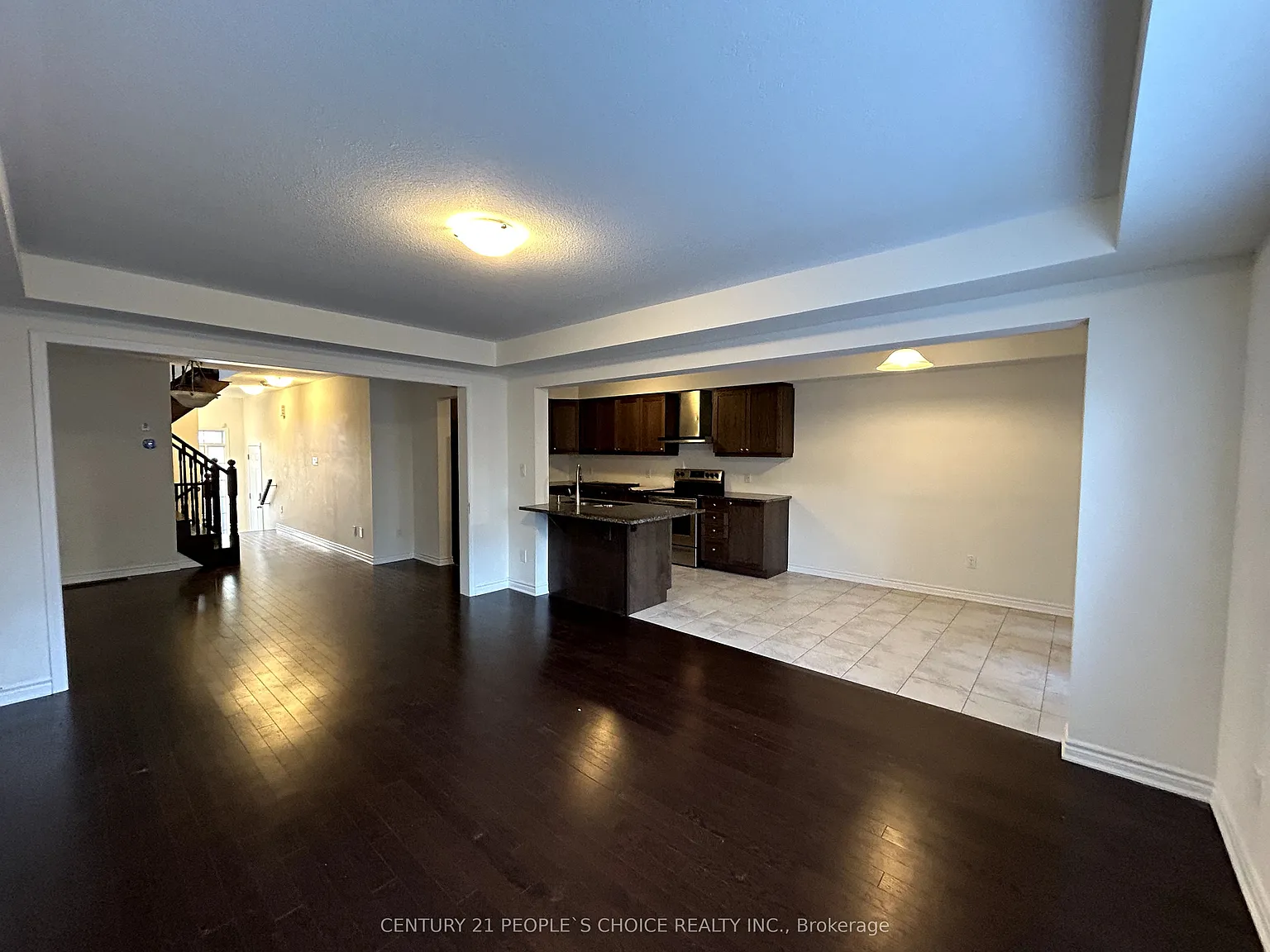 3 bed, $2,700 — Photo 2