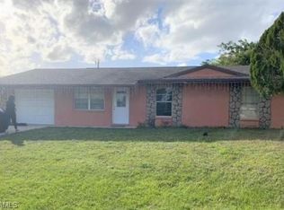 3138 Country Club Blvd, Cape Coral, FL 33904