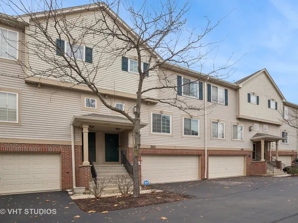 262 Monarch Dr #262, Streamwood, IL 60107