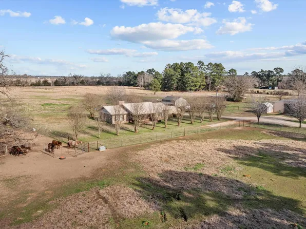 1125 County Road 1515, Crockett, TX 75835