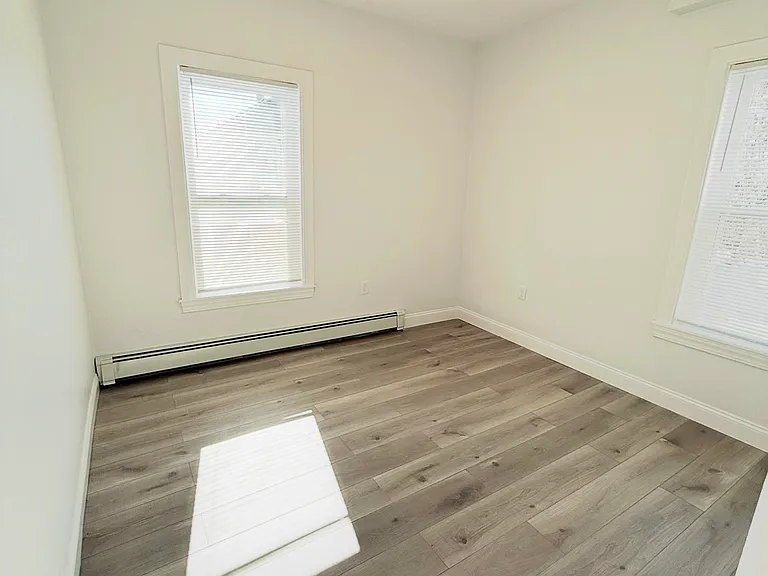 380 Main St #1 — Photo 13