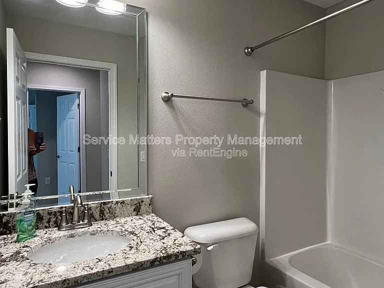 2965 N 14th Ave — Photo 30