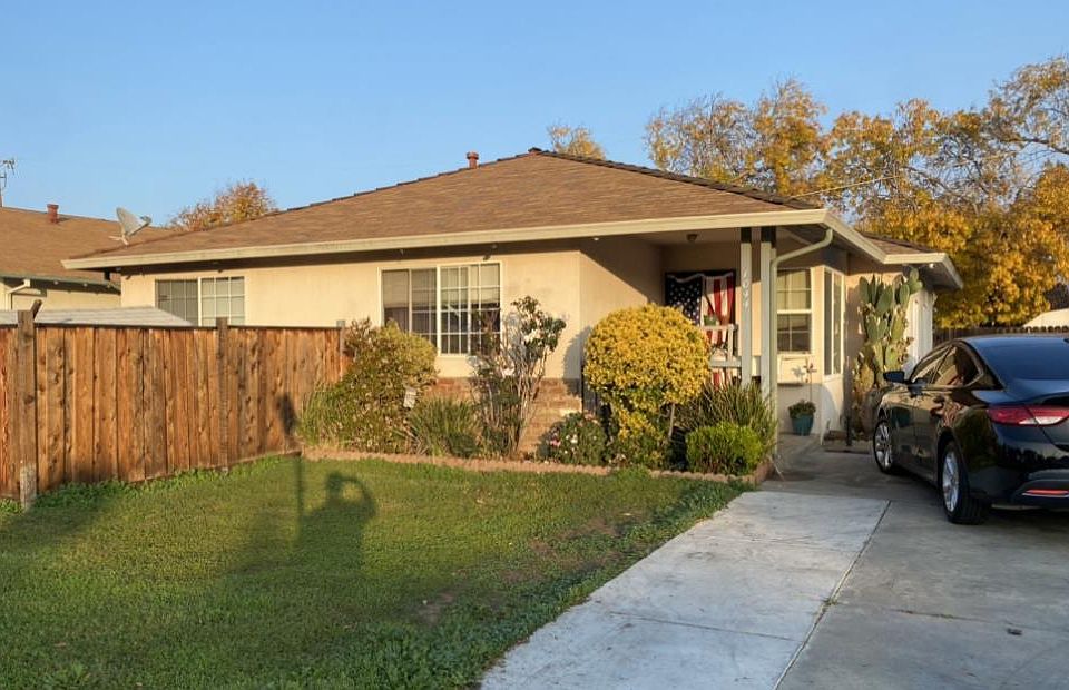 1st image of 1048 Princess Anne Dr
