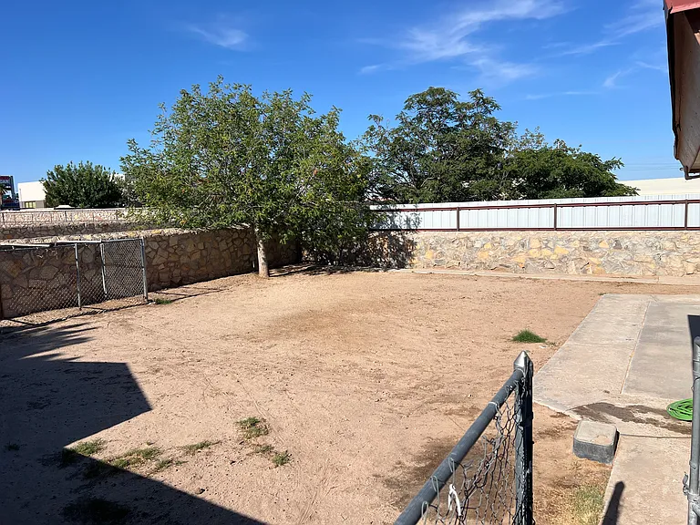 Gambel Quail Dr — Photo 43