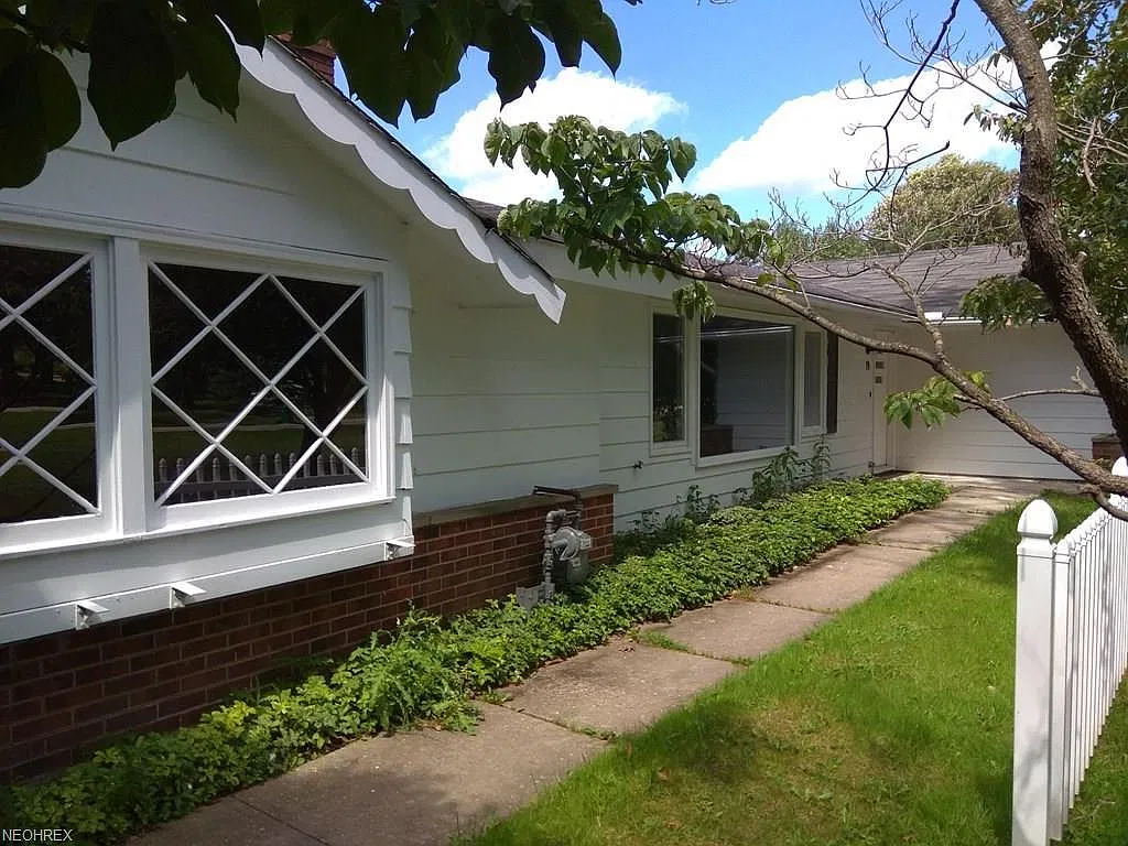 5 bed, 2604 sqft, $3,500 — Photo 1