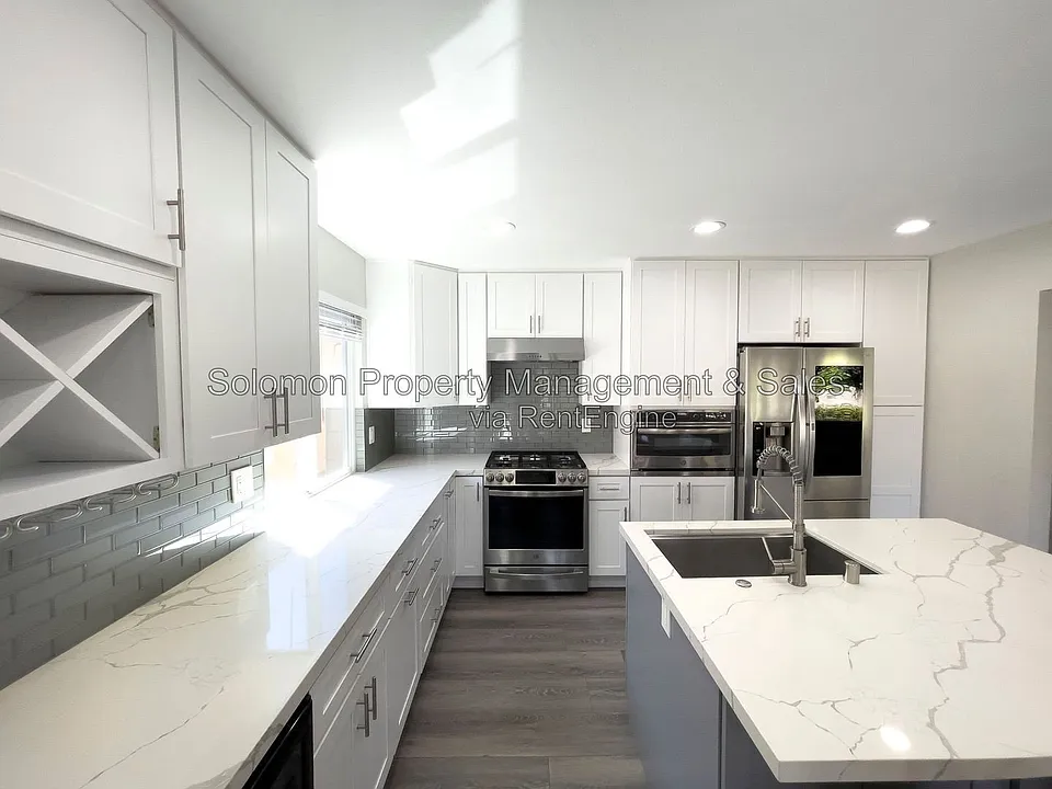 1956 Palmer Dr