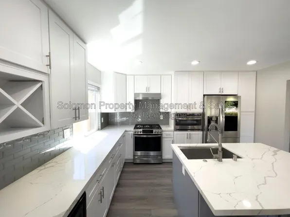 1956 Palmer Dr, Oceanside, CA 92056