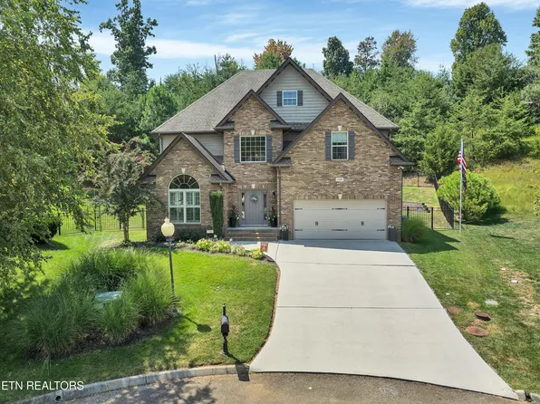 1949 Indian Springs Ln, Knoxville, TN 37932