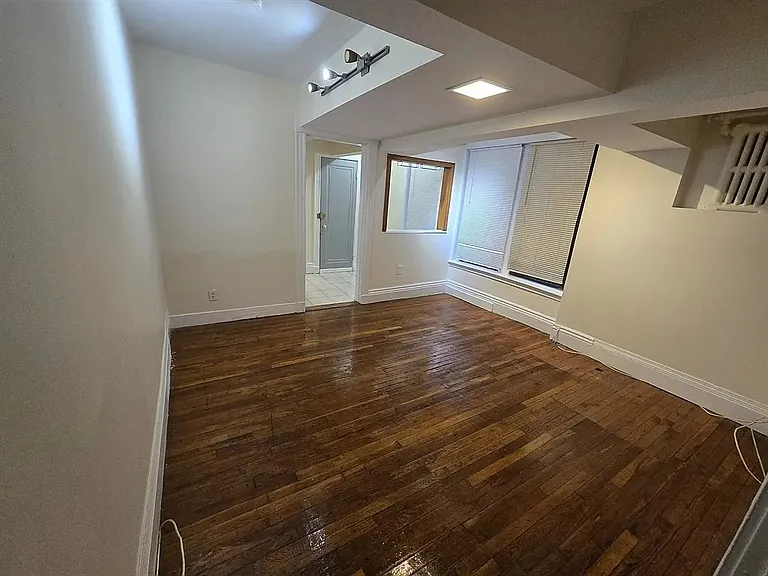 1754 Commonwealth Ave #A — Photo 9