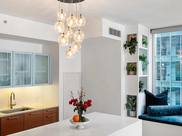 301 Mission St #27B — Photo 16