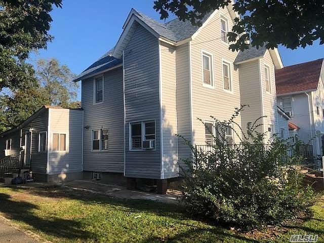 2nd image of 1369 Gipson St