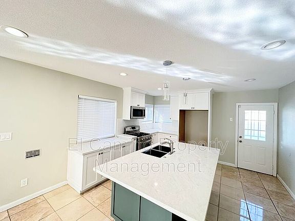 5th image of 2960 Caspian Ave