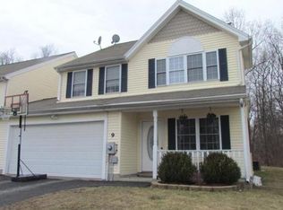 9 Frongillo Farm Rd, Worcester, MA 01604