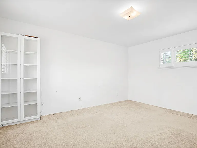 5708 Lamas St — Photo 11