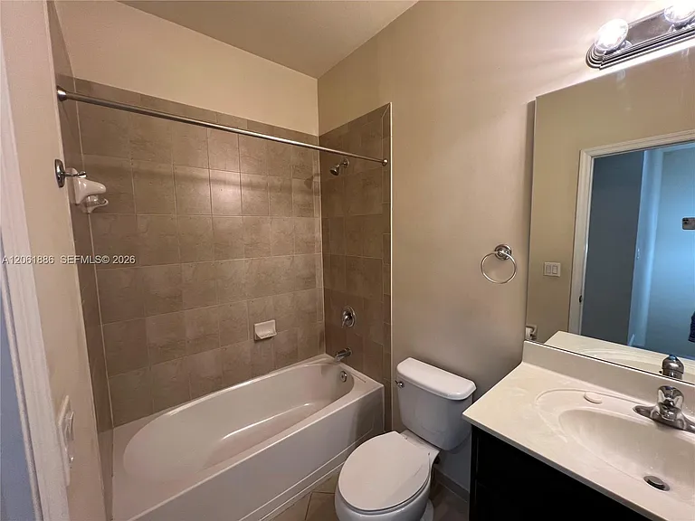 748 SE 32nd Ave #748 — Photo 23