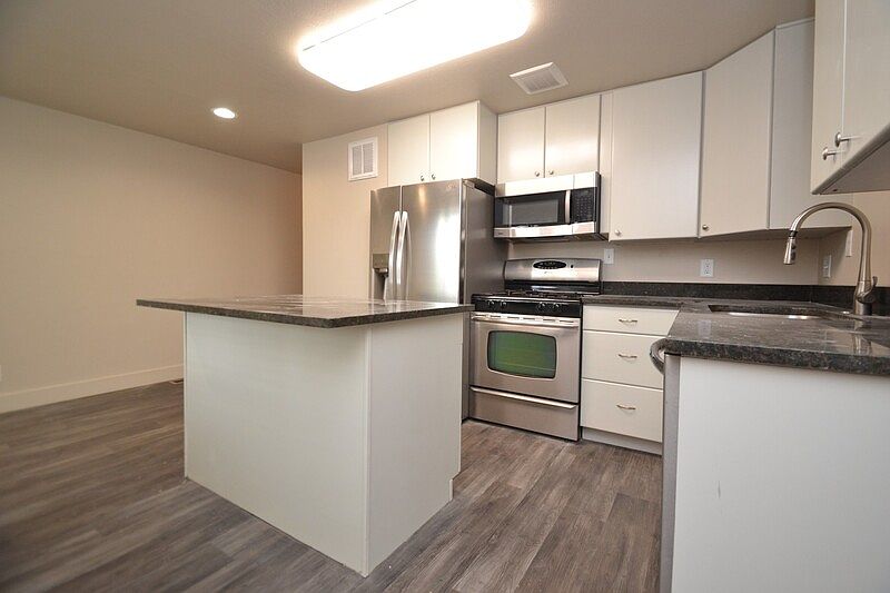 1st image of 256 E Helm Ave APT 5