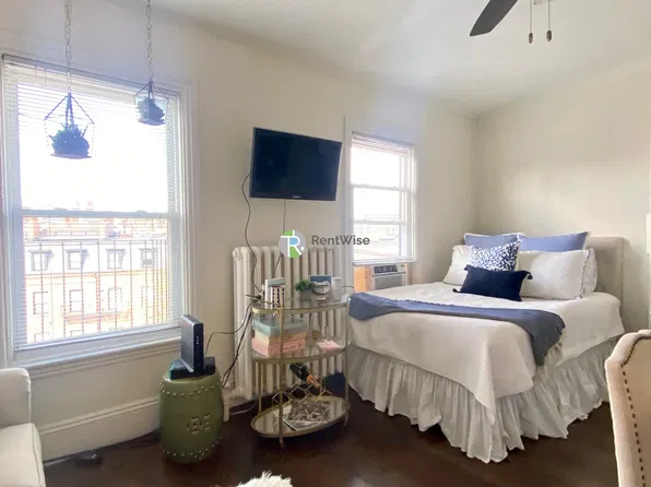 92 Charles St APT 53, Boston, MA 02114