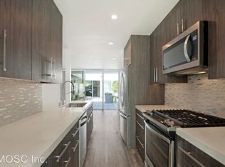 121 Via Antibes, Newport Beach, CA 92663