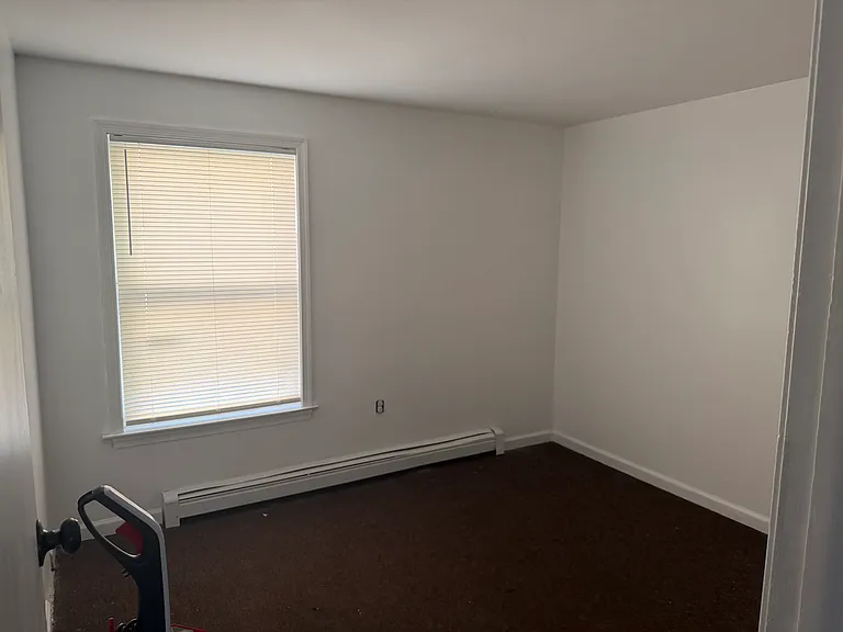 180 Linwood Ave #1 — Photo 3