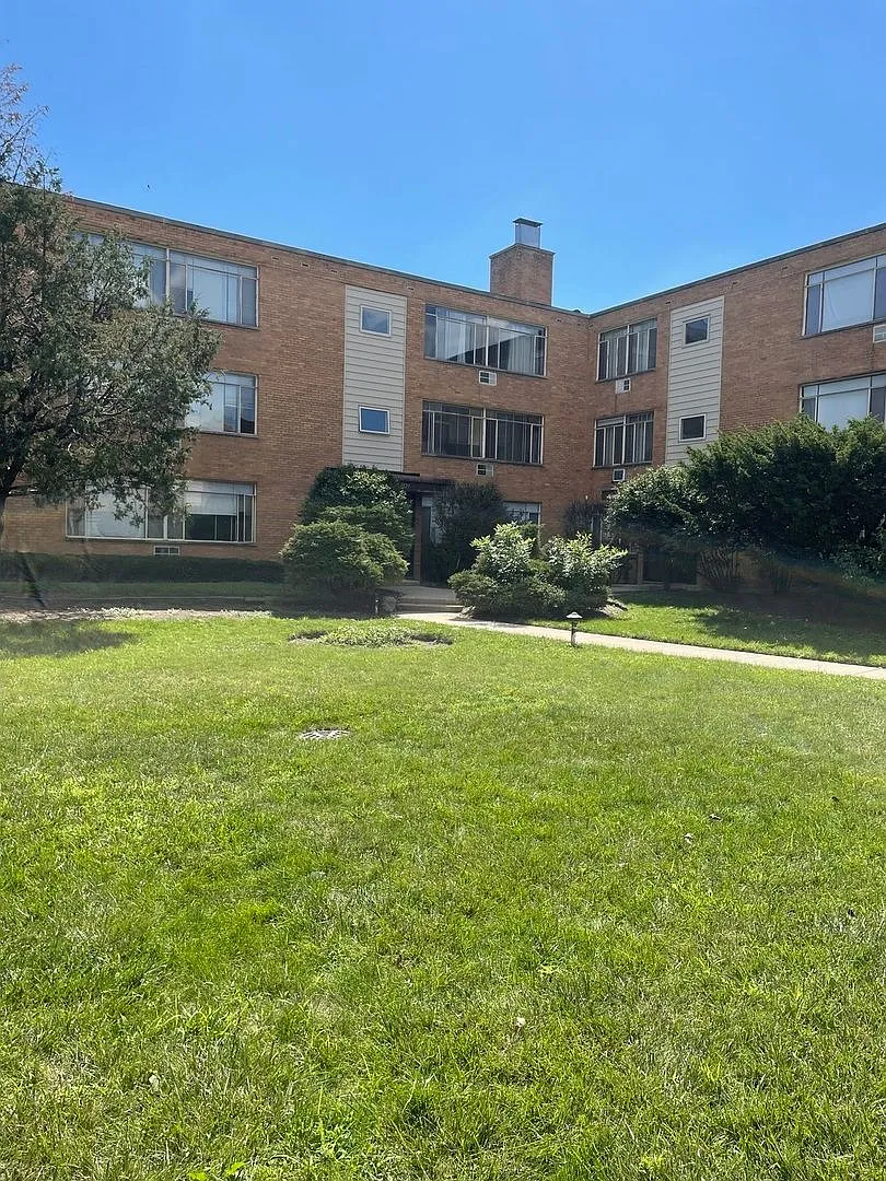 Building Photo - 2515 W Jerome LLC