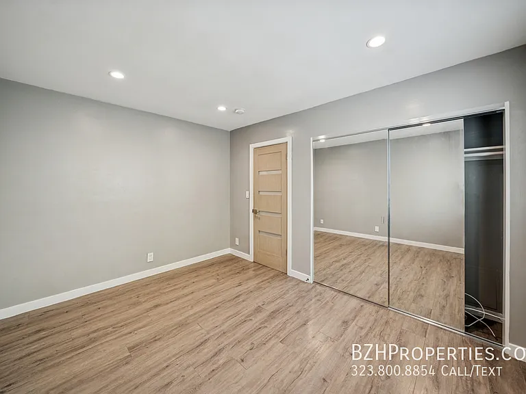 252 S New Hampshire Ave — Photo 9