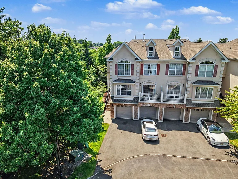 180 Blue Heron Dr #180 — Photo 39