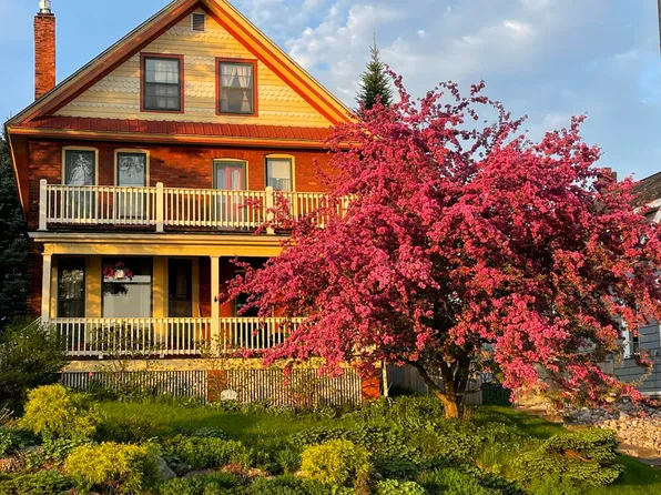 128 E Water St, Sault Sainte Marie, MI 49783