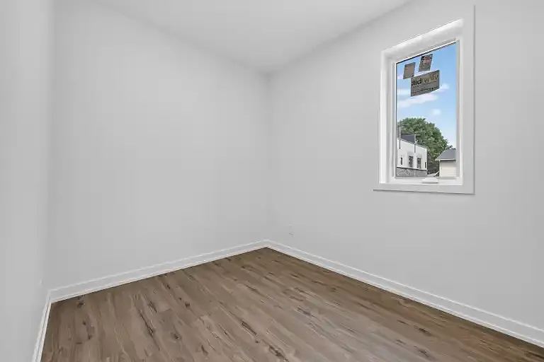 944 Woodroffe Ave #1A — Photo 10