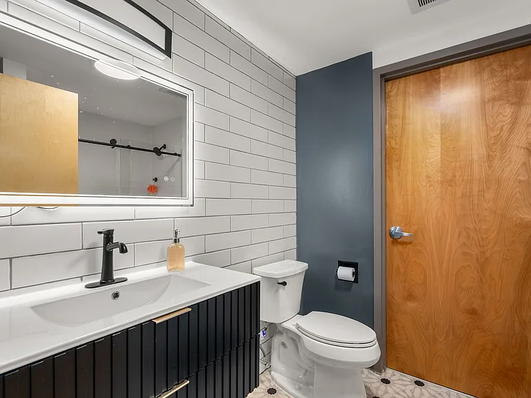 156 Porter St #309 — Photo 9