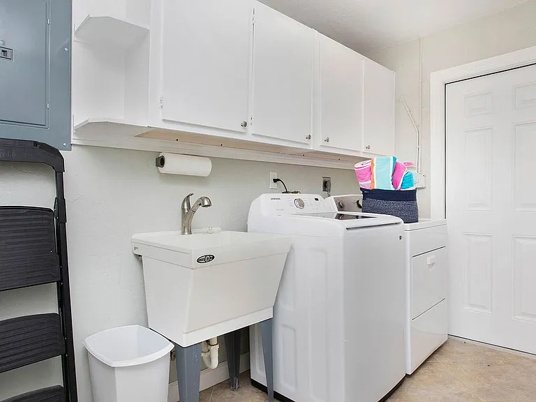 Laundry Room Cabinet