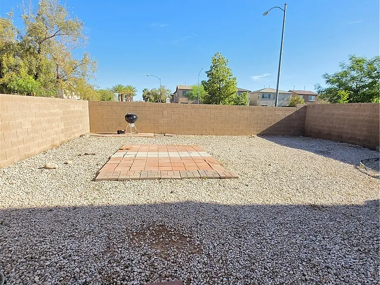 8915 Bonneville Peak Ct — Photo 17