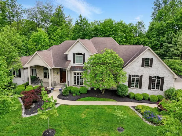 5720 Grand Legacy Dr, Maineville, OH 45039